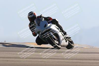 media/Jan-14-2024-SoCal Trackdays (Sun) [[2e55ec21a6]]/Turn 9 (210pm)/